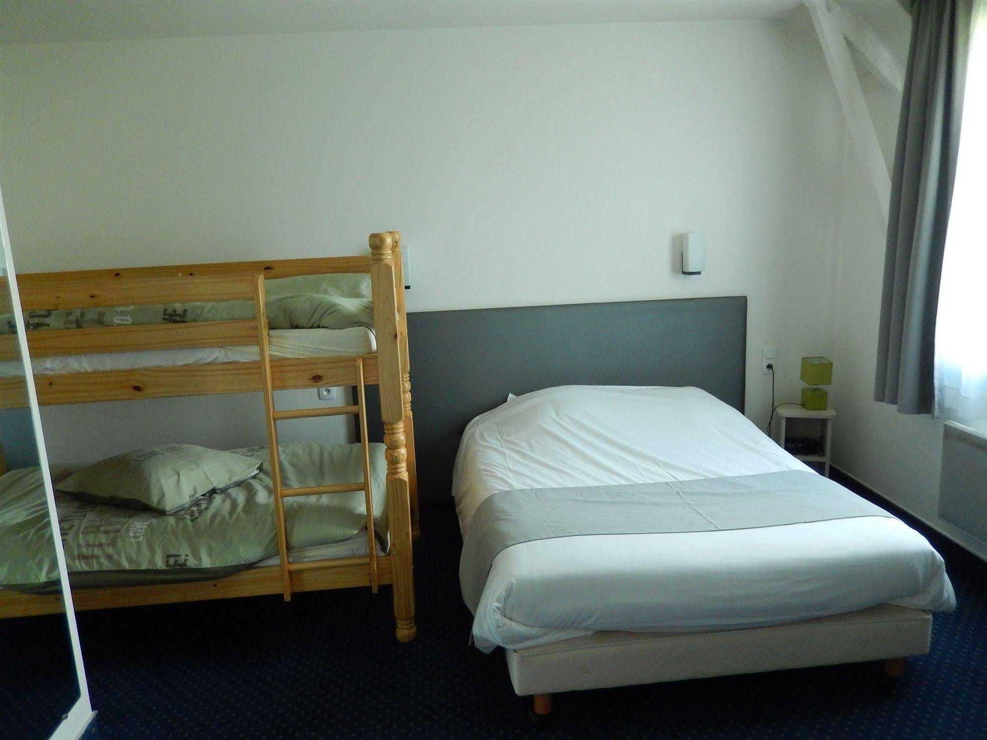Logis Hotel Lodge La Valette เซซง เซวินเญ ภายนอก รูปภาพ
