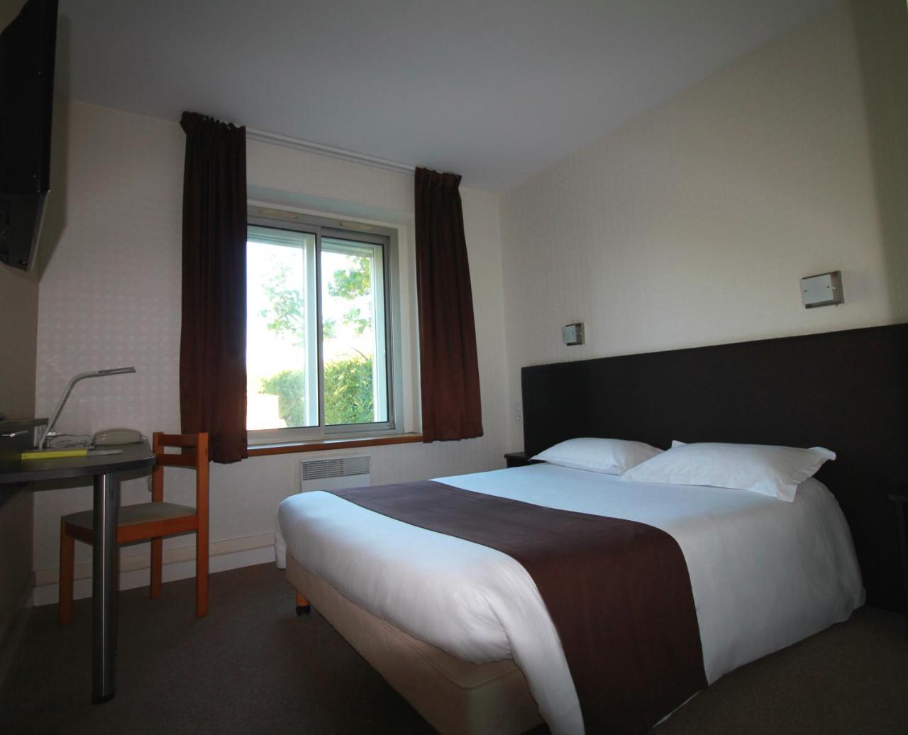 Logis Hotel Lodge La Valette เซซง เซวินเญ ภายนอก รูปภาพ